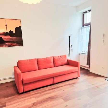 City Studio Apartment For 4, Near Sonnenallee Берлин Экстерьер фото