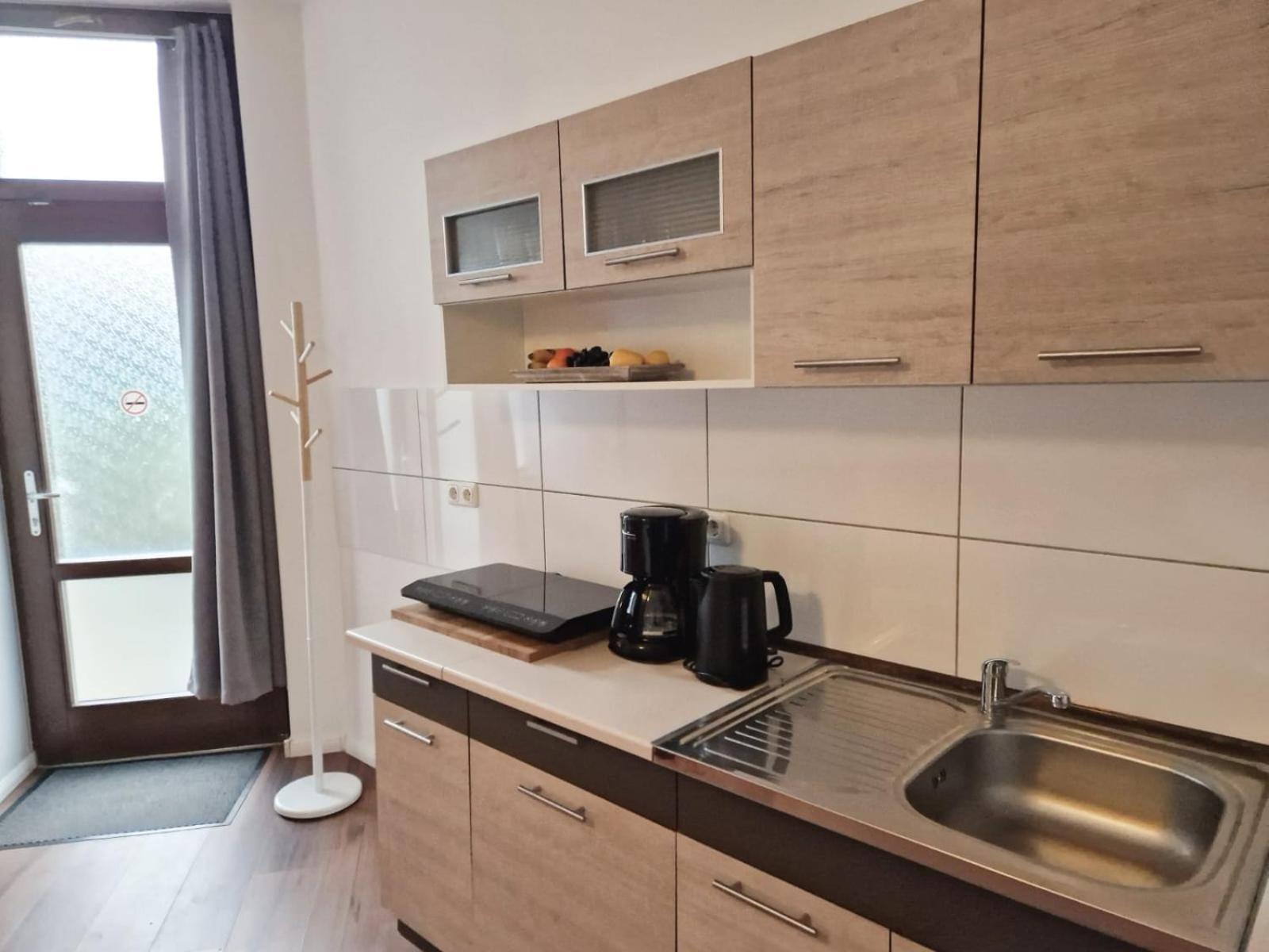 City Studio Apartment For 4, Near Sonnenallee Берлин Экстерьер фото